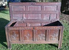 17th Century William And Mary Period Oak Antique Coffer 23d 60w 26h _10.JPG